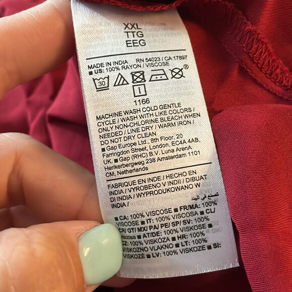 Old Navy Womens Size XXL ~ Burgundy Soft Woven One Shoulder - Picture 9 of 9